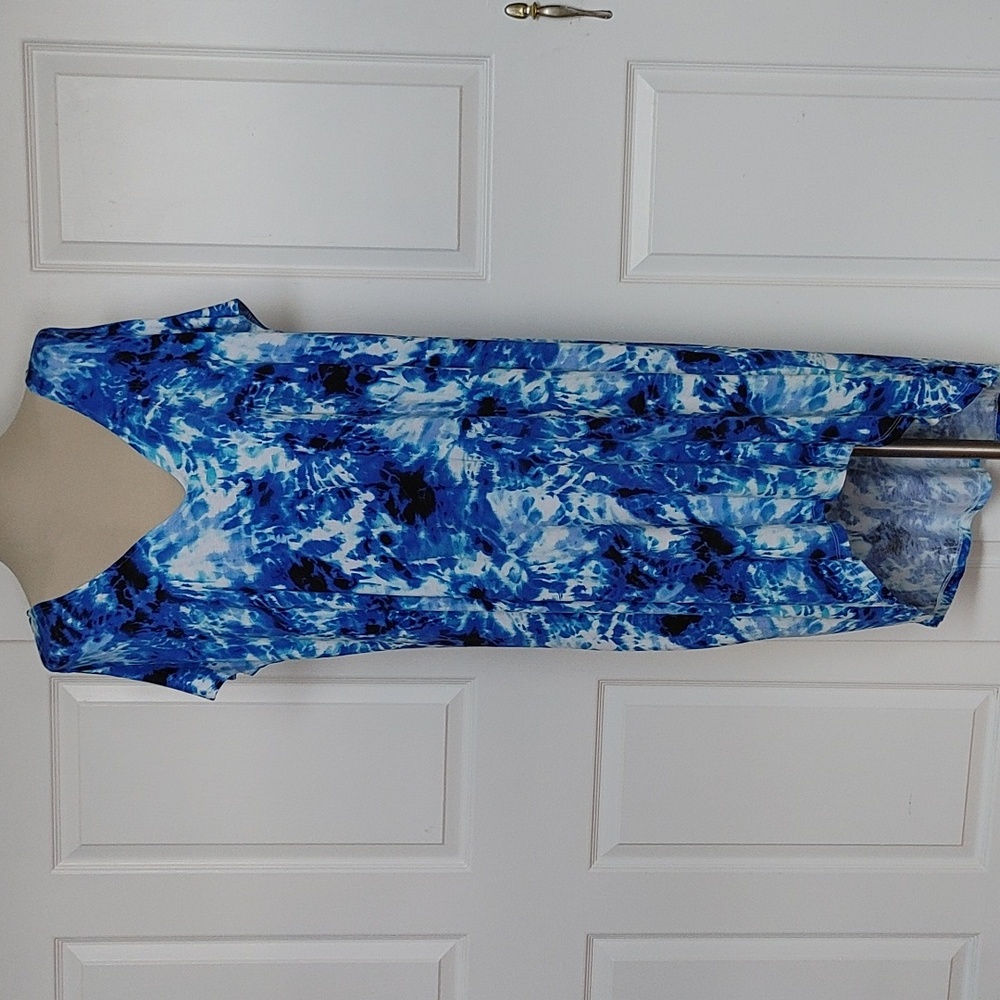 🔵 NWOT Swimsuits for All Coverup